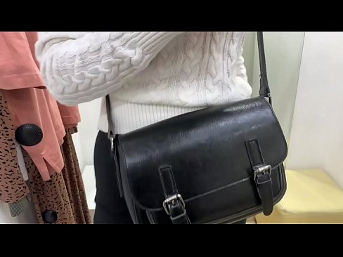 ❤️ Мастурбатсияи оммавии зани ҷавон ФералБерри бо дилдо дар утоқи мувофиқ ❤️❌ Видео мақъад дар tg.appassistance.ru ❤