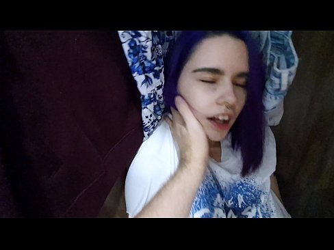 ❤️ Хоҳарамро дар ҷевон ёфт ва ба ӯ кӯмак кард ❤️❌ Видео мақъад дар tg.appassistance.ru ❤